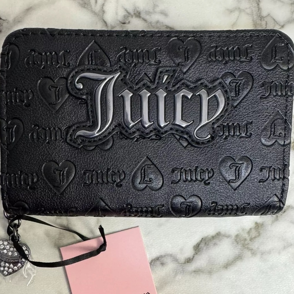 Juicy Couture Black Wallet Sleek and Stylish